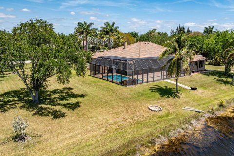 Villa ou maison à vendre à Pembroke Pines, Floride: 5 chambres, 304.16 m2 № 1136599 - photo 10