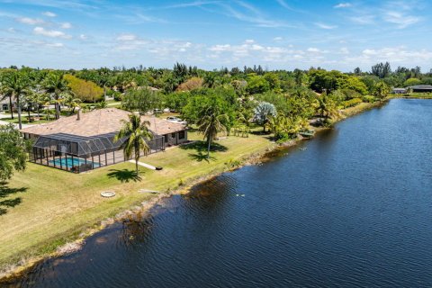 Villa ou maison à vendre à Pembroke Pines, Floride: 5 chambres, 304.16 m2 № 1136599 - photo 13