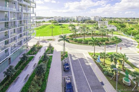 Condominio en venta en Sunrise, Florida, 1 dormitorio, 69.58 m2 № 1132364 - foto 9