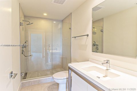 Condo in Sunrise, Florida, 1 bedroom  № 1132364 - photo 14