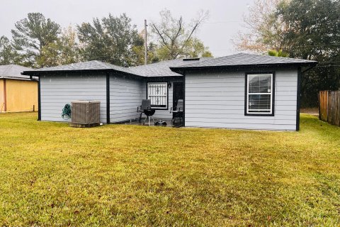 House in Jacksonville, Florida 3 bedrooms, 117.8 sq.m. № 891553 - photo 13