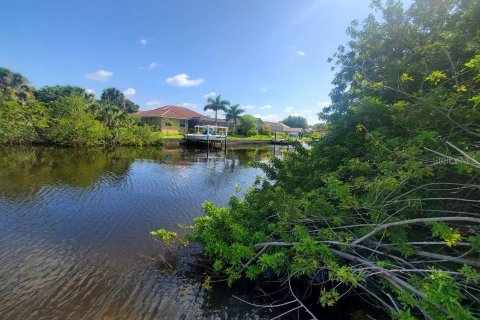 Купить земельный участок в Порт-Шарлотт, Флорида № 216770 - фото 2