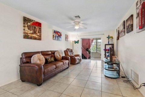 Condominio en venta en Boynton Beach, Florida, 1 dormitorio, 58.71 m2 № 870886 - foto 10