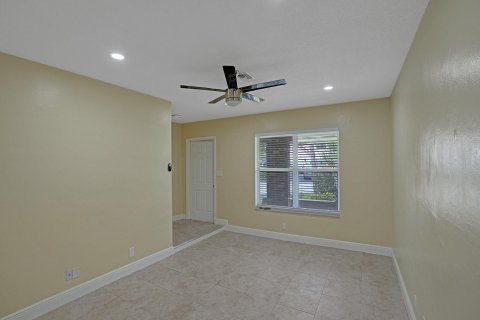Купить коммерческую недвижимость в Корал-Спрингс, Флорида 189.52м2, № 1097565 - фото 8