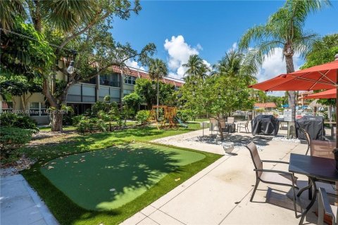 Condominio en venta en Pompano Beach, Florida, 2 dormitorios, 84.63 m2 № 953993 - foto 28