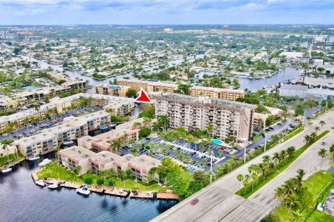 Condominio en venta en Pompano Beach, Florida, 2 dormitorios, 84.63 m2 № 953993 - foto 26