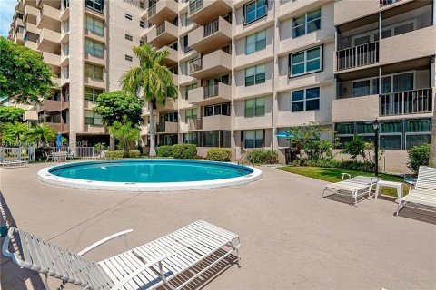 Condominio en venta en Pompano Beach, Florida, 2 dormitorios, 84.63 m2 № 953993 - foto 29