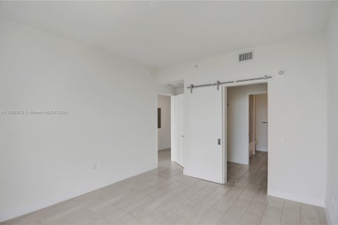 Condo in Sunrise, Florida, 2 bedrooms  № 1290854 - photo 18