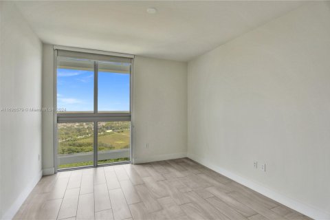 Condo in Sunrise, Florida, 2 bedrooms  № 1290854 - photo 16