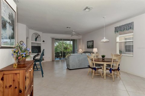 House in Port Charlotte, Florida 2 bedrooms, 134.8 sq.m. № 1424266 - photo 8