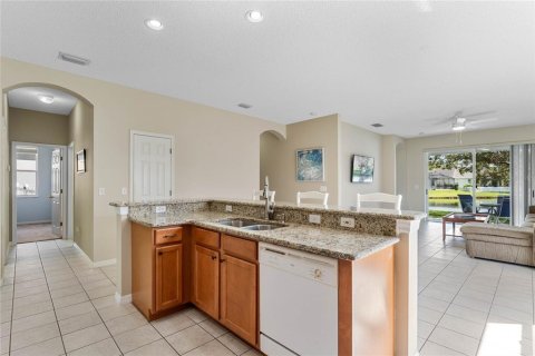 House in Orlando, Florida 4 bedrooms, 204.85 sq.m. № 1424267 - photo 8