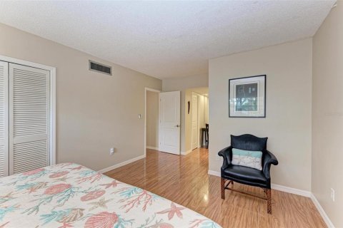 Condo in Sarasota, Florida, 2 bedrooms  № 1384722 - photo 21