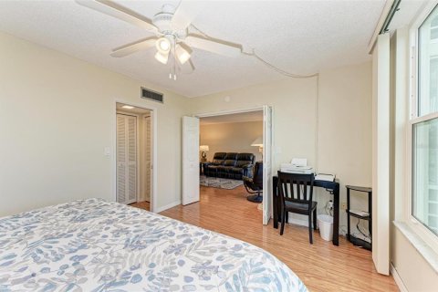 Condo in Sarasota, Florida, 2 bedrooms  № 1384722 - photo 26