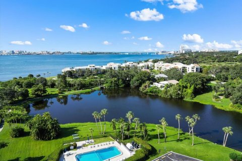 Copropriété à vendre à Belleair, Floride: 2 chambres, 121.7 m2 № 1384700 - photo 4