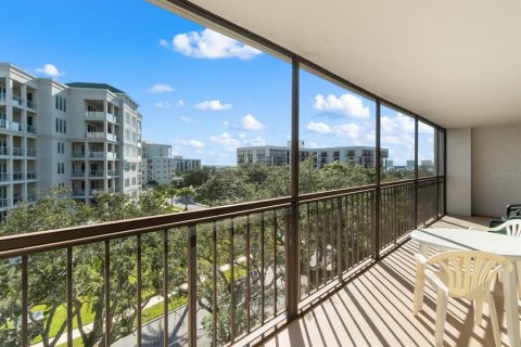 Condominio en venta en Belleair, Florida, 2 dormitorios, 121.7 m2 № 1384700 - foto 26