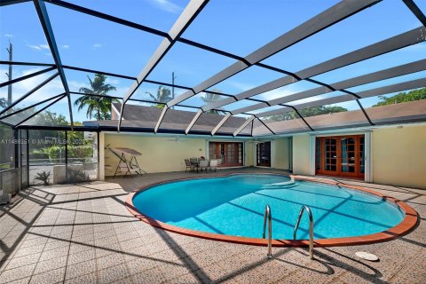 Villa ou maison à vendre à Palmetto Bay, Floride: 5 chambres, 235.23 m2 № 851466 - photo 5