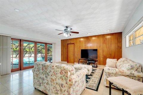 Villa ou maison à vendre à Palmetto Bay, Floride: 5 chambres, 235.23 m2 № 851466 - photo 27