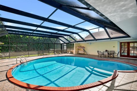 Villa ou maison à vendre à Palmetto Bay, Floride: 5 chambres, 235.23 m2 № 851466 - photo 4