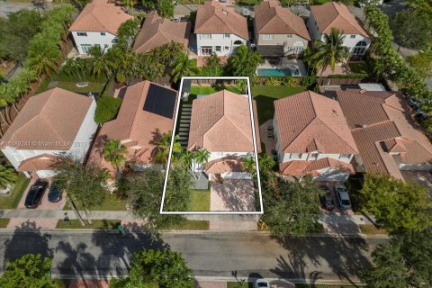 Villa ou maison à vendre à Doral, Floride: 4 chambres, 239.69 m2 № 851465 - photo 22