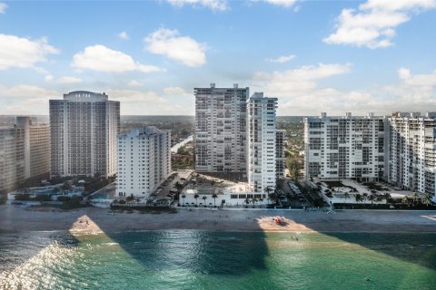 Condo in Fort Lauderdale, Florida, 3 bedrooms  № 923958 - photo 6