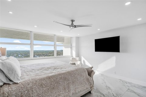 Condo in Fort Lauderdale, Florida, 3 bedrooms  № 923958 - photo 27