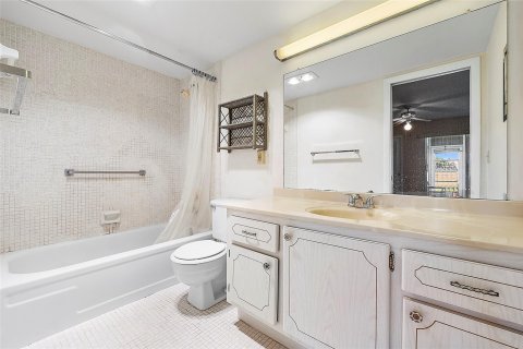 Copropriété à vendre à Deerfield Beach, Floride: 2 chambres, 92.9 m2 № 1208125 - photo 30