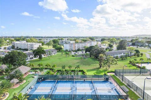 Condo in Deerfield Beach, Florida, 2 bedrooms  № 1208125 - photo 6