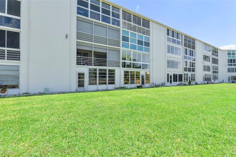 Copropriété à vendre à Deerfield Beach, Floride: 2 chambres, 92.9 m2 № 1208125 - photo 21