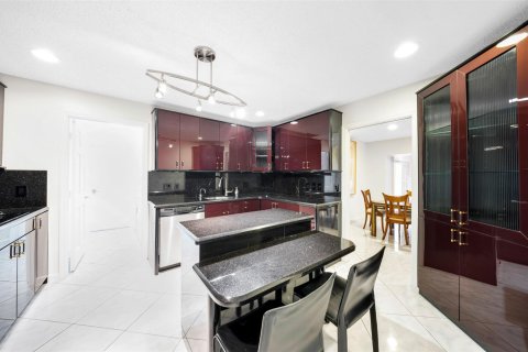Casa en venta en Pompano Beach, Florida, 3 dormitorios, 185.8 m2 № 1207696 - foto 6