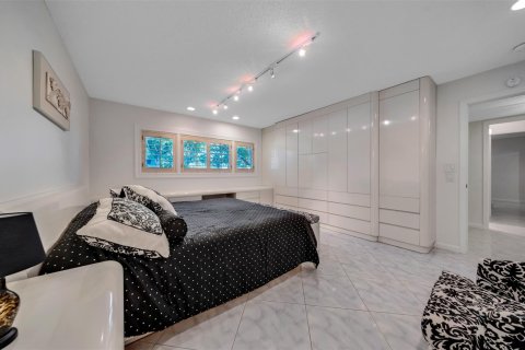Casa en venta en Pompano Beach, Florida, 3 dormitorios, 185.8 m2 № 1207696 - foto 22