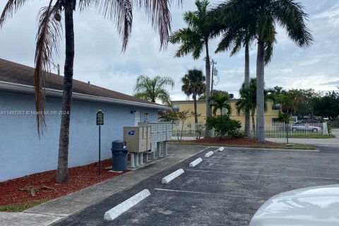 Copropriété à vendre à St. Lucie, Floride: 2 chambres, 69.12 m2 № 908690 - photo 5