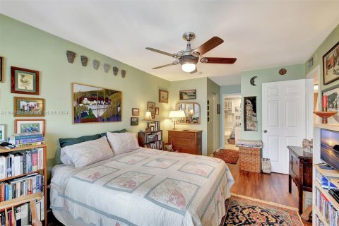 Condo in Lake Worth, Florida, 2 bedrooms  № 1330188 - photo 6