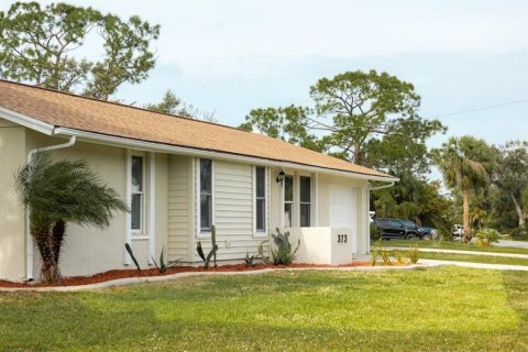 House in Port Charlotte, Florida 3 bedrooms, 101.64 sq.m. № 955737 - photo 20