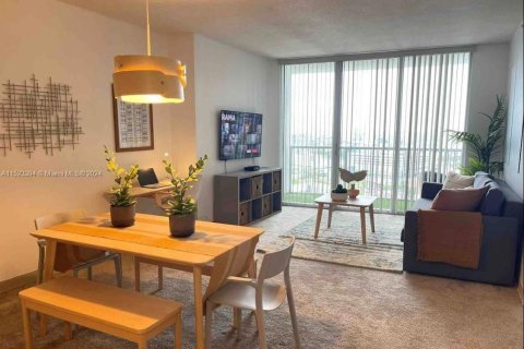 Copropriété à vendre à Miami, Floride: 1 chambre, 73.49 m2 № 980369 - photo 3