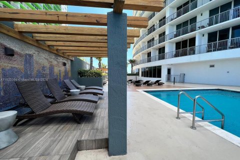 Condo in Miami, Florida, 1 bedroom  № 980369 - photo 15