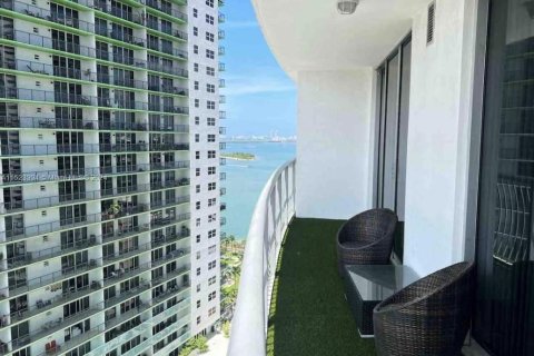 Condominio en venta en Miami, Florida, 1 dormitorio, 73.49 m2 № 980369 - foto 10