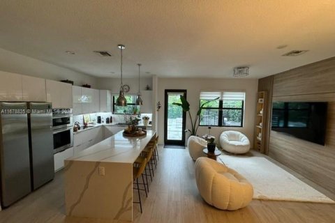 Casa en venta en Miami, Florida, 4 dormitorios, 234.49 m2 № 1413869 - foto 5