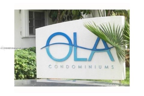 Condominio en venta en Miami, Florida, 1 dormitorio, 68.75 m2 № 1413955 - foto 1