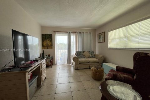 Купить кондоминиум в Норт-Майами, Флорида 1 спальня, 66.89м2, № 1117293 - фото 5