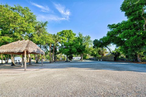 Terreno en venta en Englewood, Florida № 1275135 - foto 8