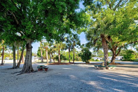 Terreno en venta en Englewood, Florida № 1275135 - foto 20