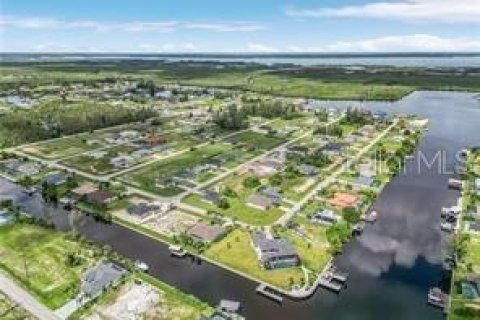 Terreno en venta en Cape Coral, Florida № 1290254 - foto 10