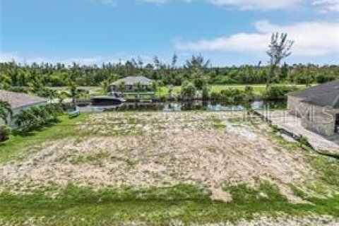 Terreno en venta en Cape Coral, Florida № 1290254 - foto 6