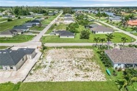 Terreno en venta en Cape Coral, Florida № 1290254 - foto 5