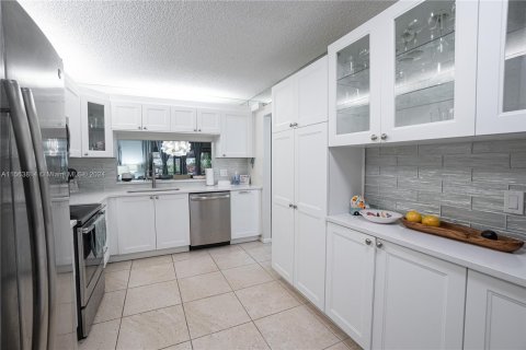 Copropriété à vendre à Lauderhill, Floride: 2 chambres, 131.55 m2 № 1099731 - photo 15