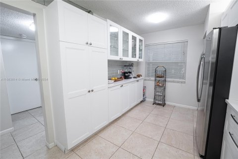 Copropriété à vendre à Lauderhill, Floride: 2 chambres, 131.55 m2 № 1099731 - photo 11