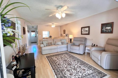 Villa ou maison à vendre à Lake Worth, Floride: 2 chambres, 87.42 m2 № 834922 - photo 21