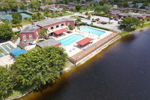 Villa ou maison à vendre à Lake Worth, Floride: 2 chambres, 87.42 m2 № 834922 - photo 29