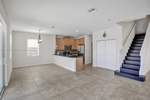 House in Greenacres, Florida 4 bedrooms, 219.71 sq.m. № 1290555 - photo 14