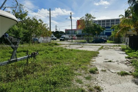 Commercial property in Miami, Florida № 874216 - photo 29